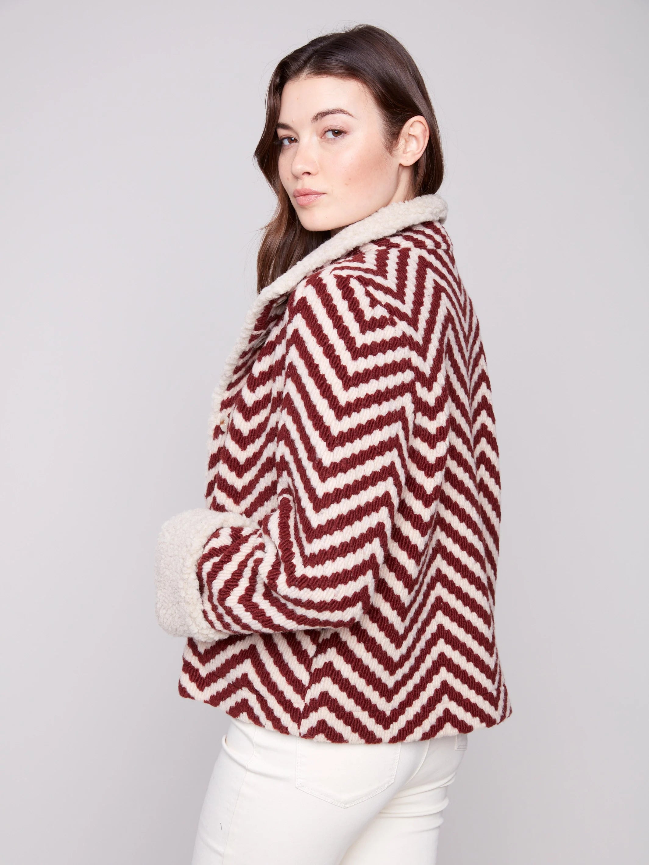 Chevron Bouclé Short Jacket With Sherpa Trim - Cabernet