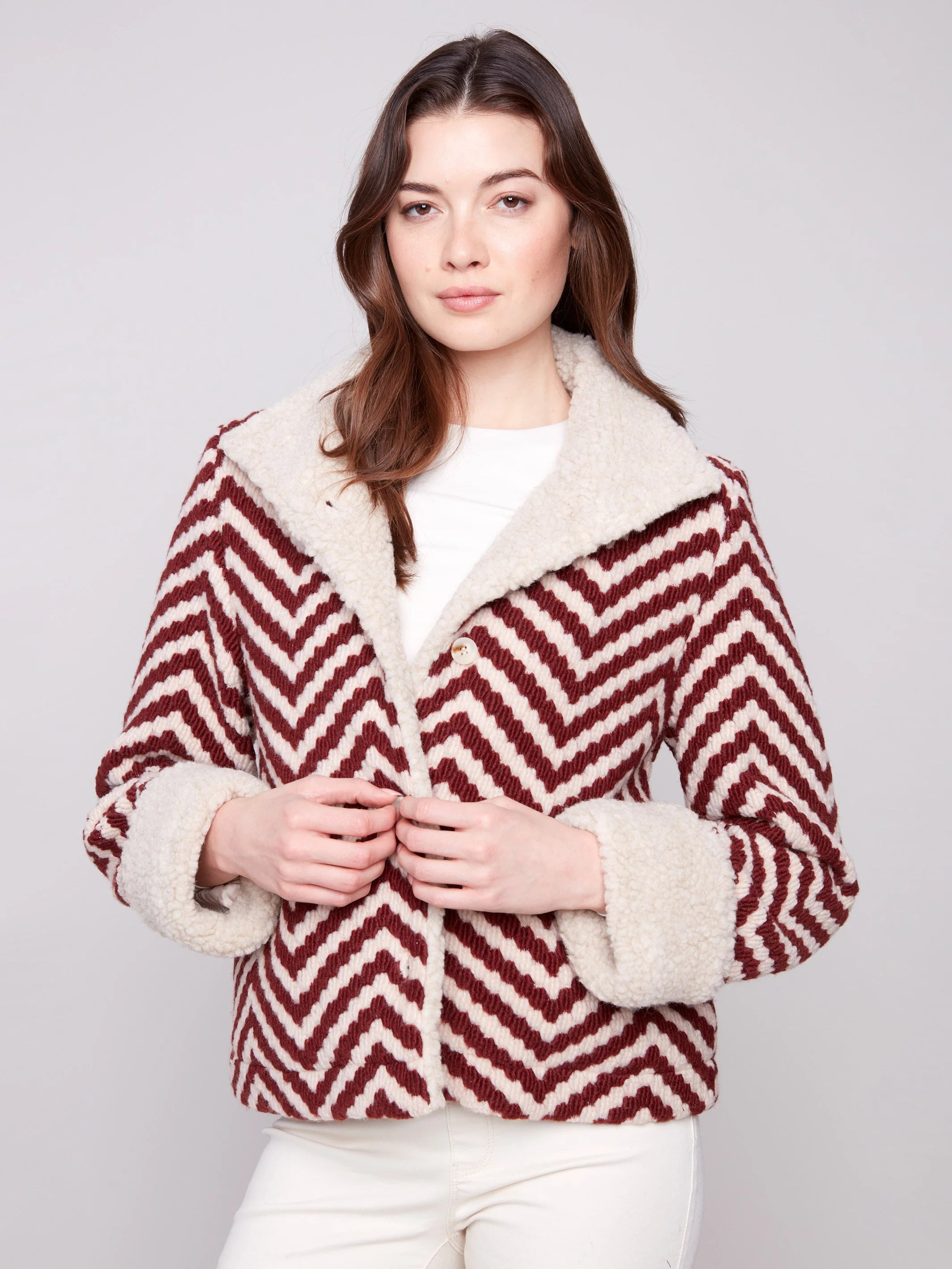 Chevron Bouclé Short Jacket With Sherpa Trim - Cabernet